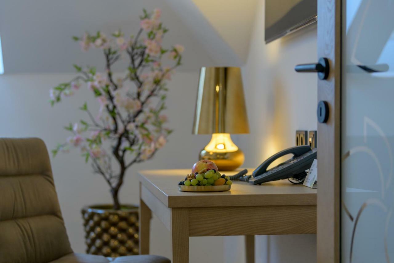 Hotel Turmhof Gumpoldskirchen Ngoại thất bức ảnh